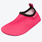 Bequeme Playshoes Barfuß-Schuhe in Pink – ultraleichte Aquaschuhe mit schnelltrocknendem Material für optimalen Schutz beim Spielen im Wasser.